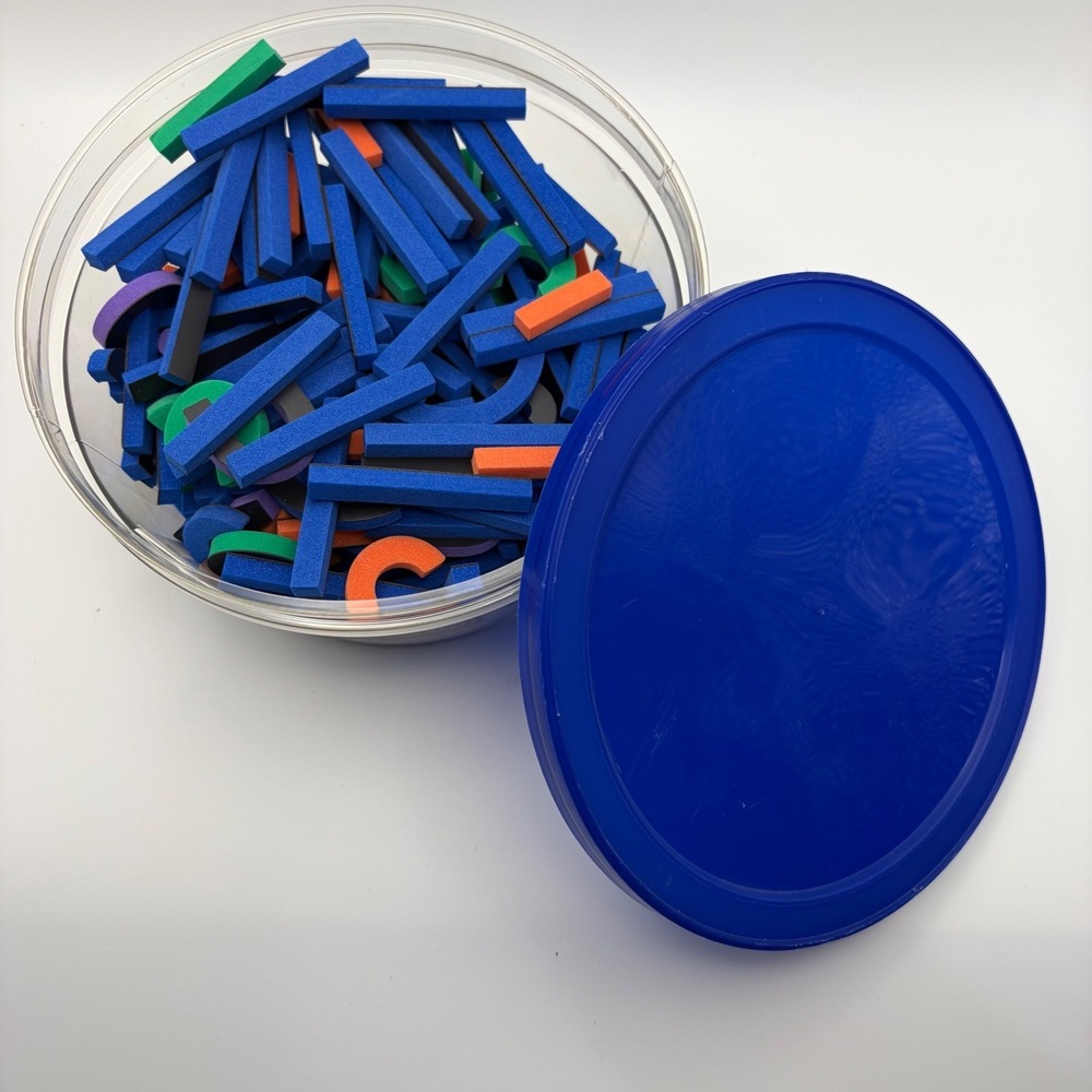 Learning Resources Magnetic Foam Letter Construction 261 pc Alphabet Toy READ - Picture 3 of 4